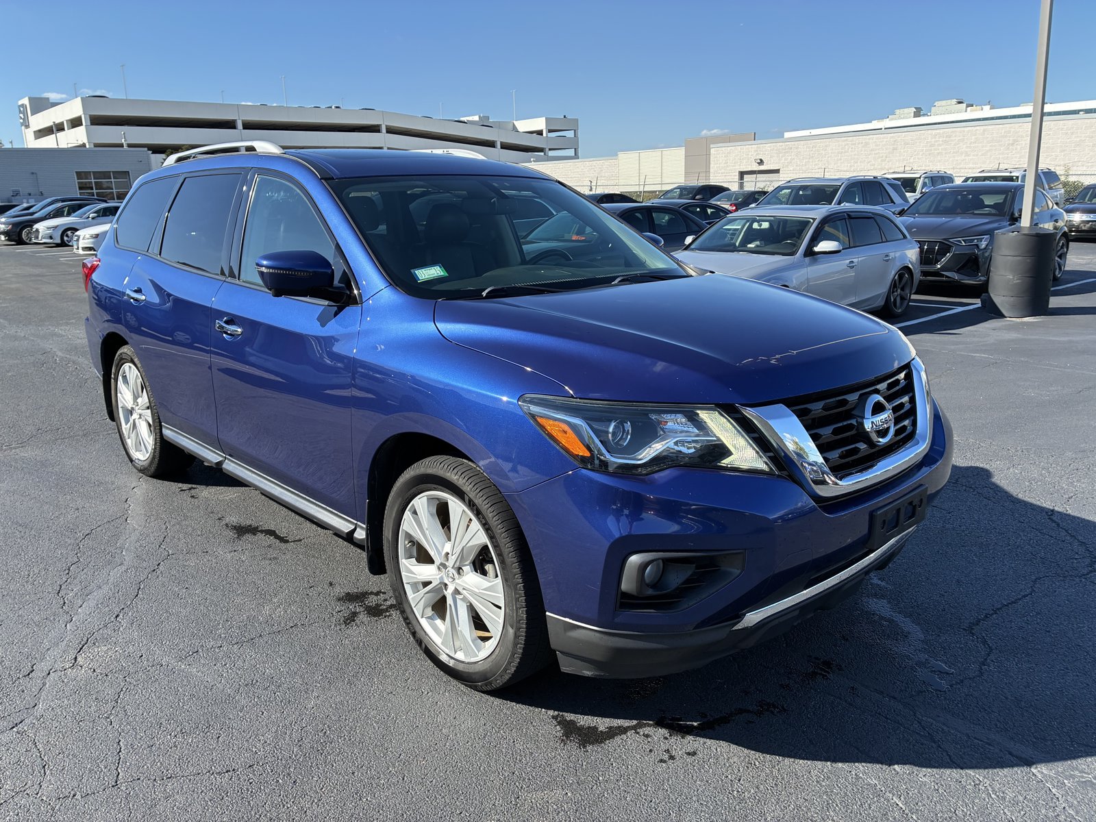 Used 2019 Nissan Pathfinder SL SUV