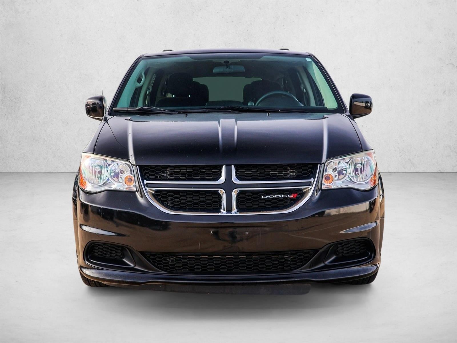 Used 2014 Dodge Grand Caravan SXT with VIN 2C4RDGCG0ER234911 for sale in Westmont, IL