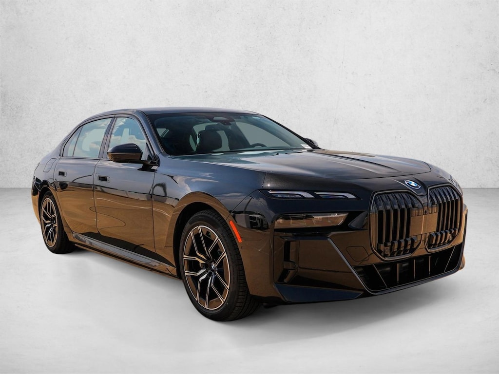 New 2026 BMW 750e xDrive Sedan