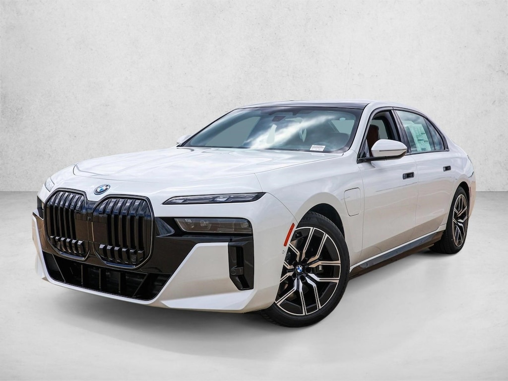 New 2026 BMW 750e xDrive Sedan