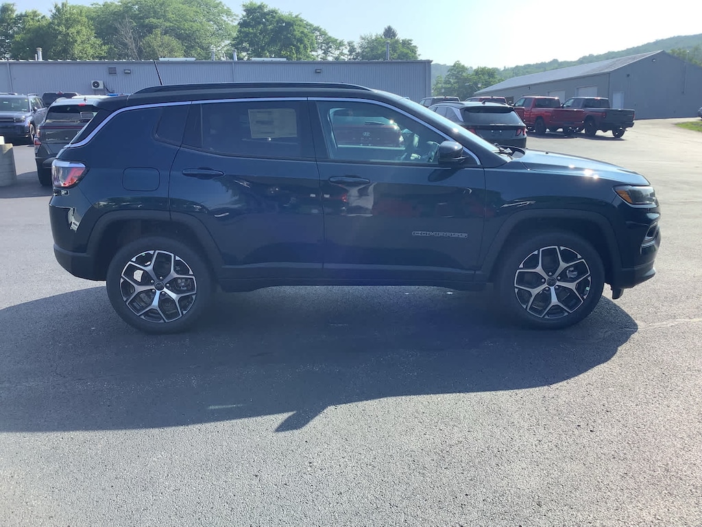 New 2026 Jeep Compass LIMITED 4X4 Sport Utility