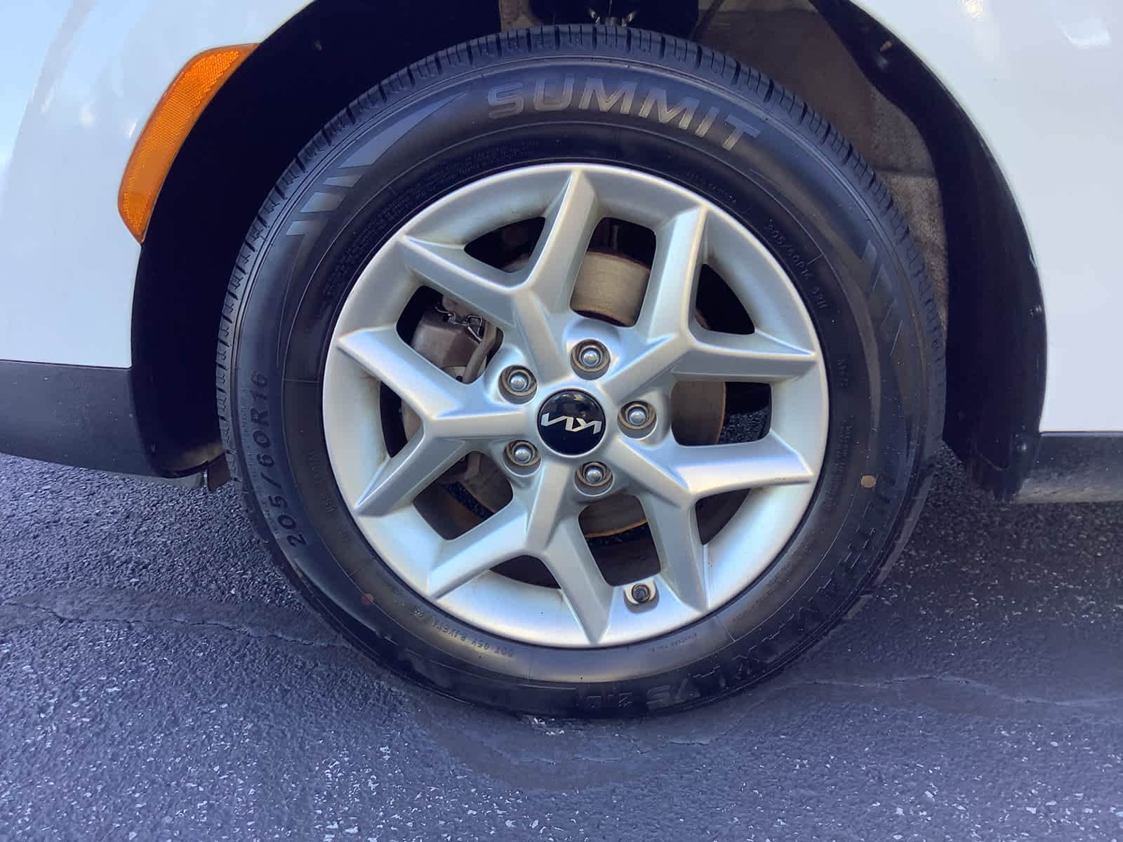 2022 Kia Soul LX - Photo 10