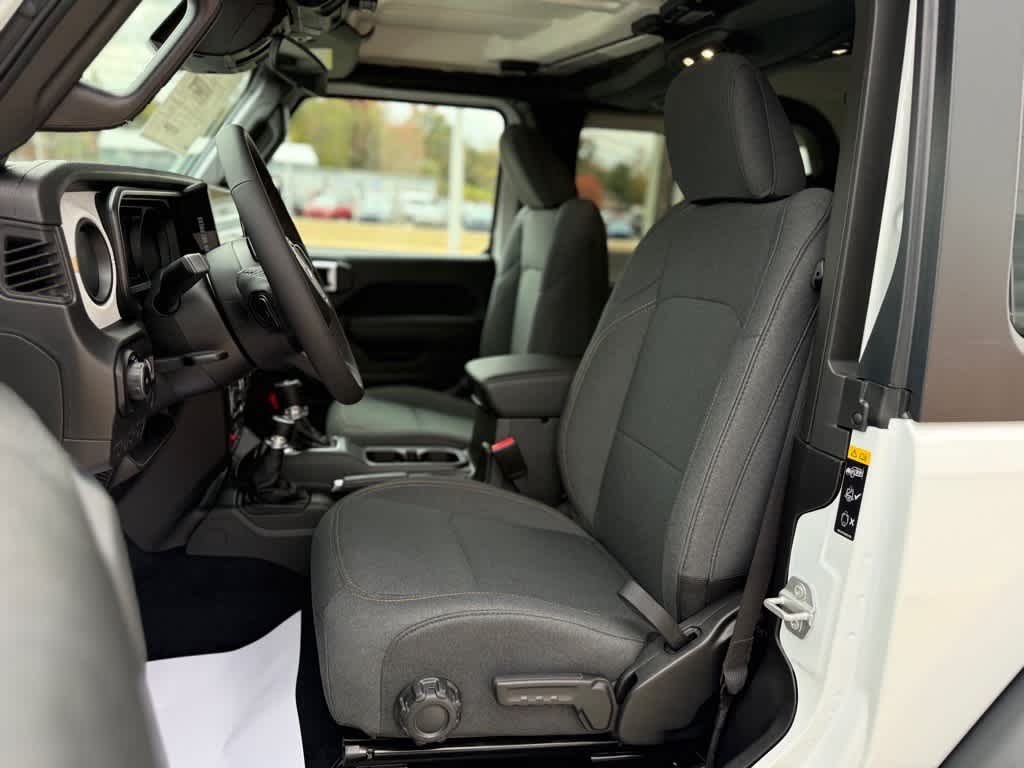 2026 Jeep Wrangler 2-Door Willys - Photo 10