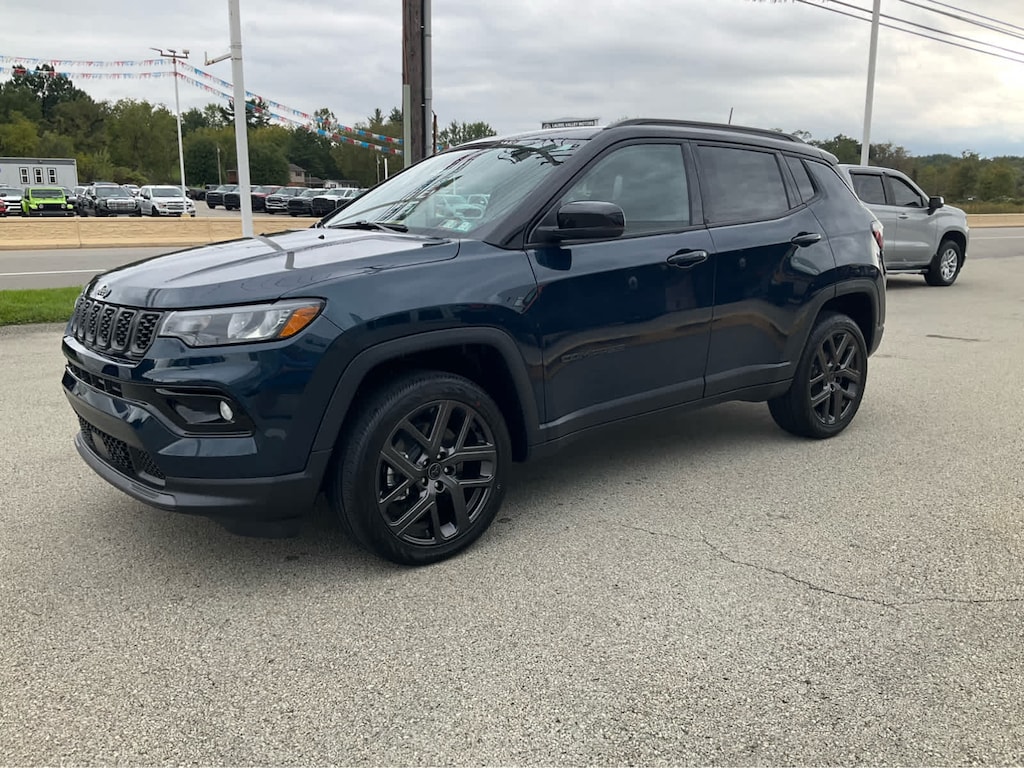 New 2026 Jeep Compass LIMITED ALTITUDE 4X4 Sport Utility