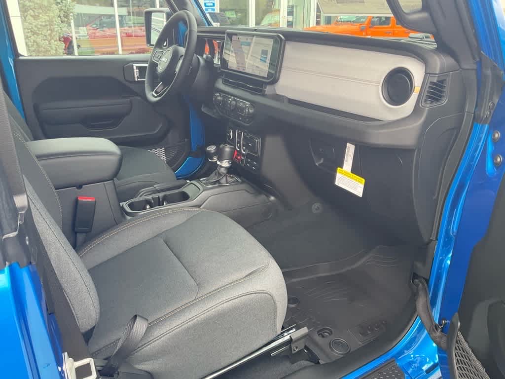 2026 Jeep Wrangler 2-Door Willys - Photo 18