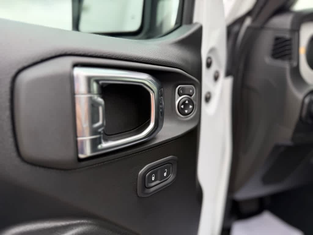 2026 Jeep Wrangler 2-Door Willys - Photo 9
