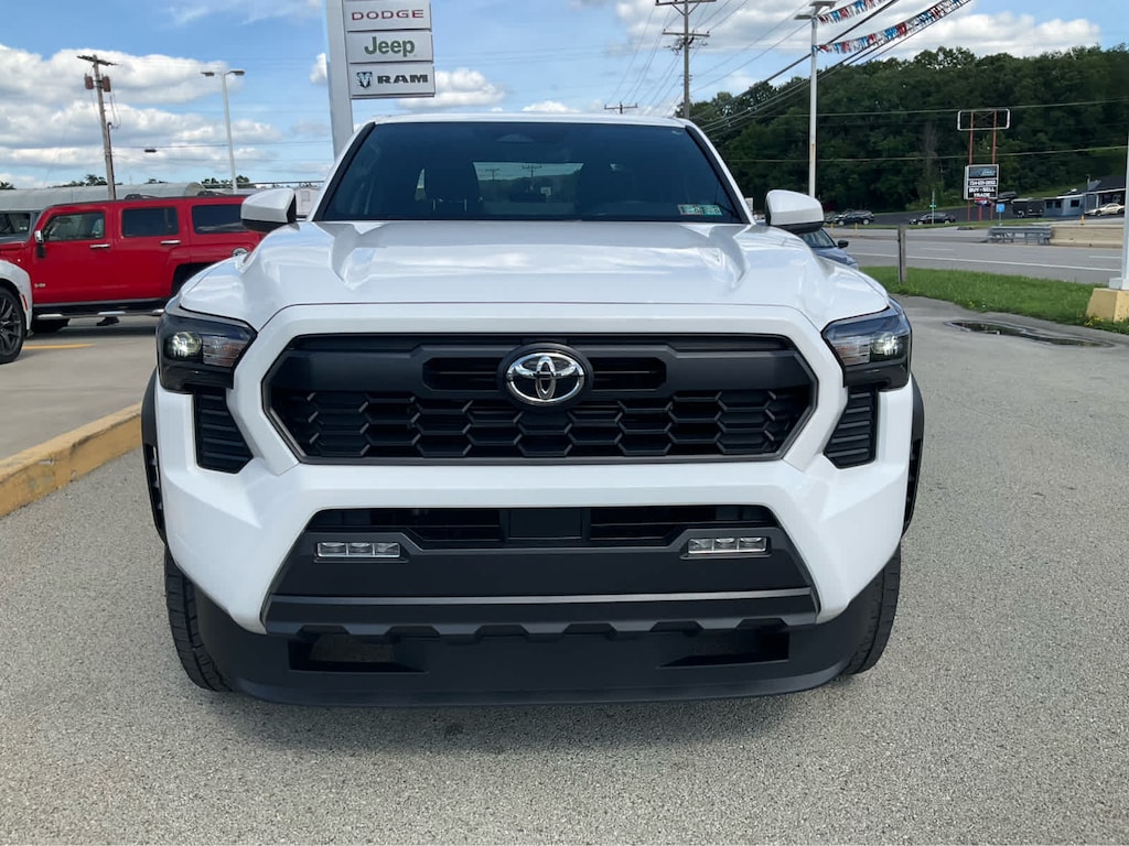 Used 2025 Toyota Tacoma TRD Off Road Hybrid Double Cab 5 Bed AT (GS) Double Cab 5 Bed AT (GS)