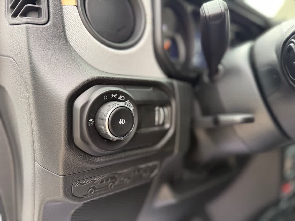 2026 Jeep Wrangler 2-Door Willys - Photo 11