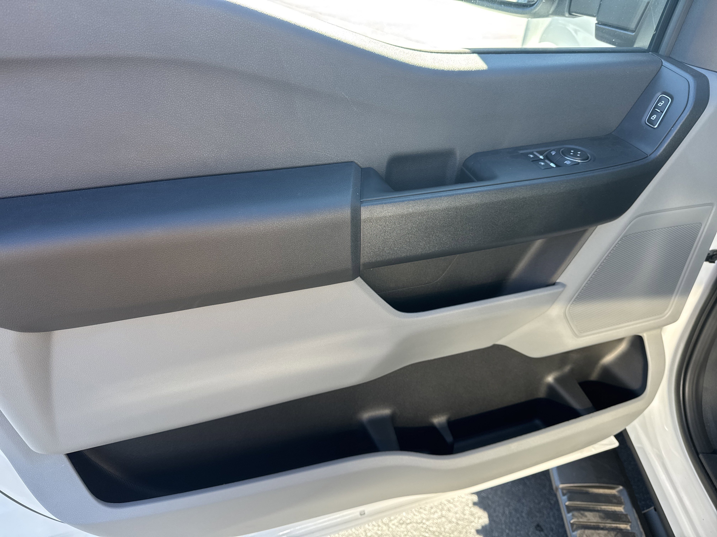 2026 Ford F-600 Super Duty Chassis Cab XL - Photo 9