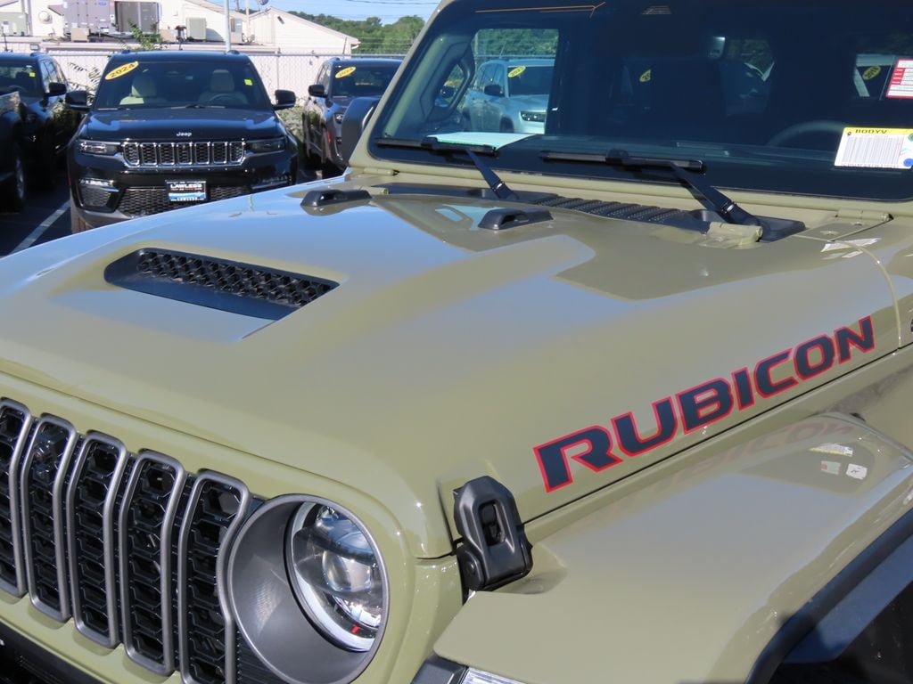 New 2026 Jeep Wrangler 4-Door Rubicon X Sport Utility