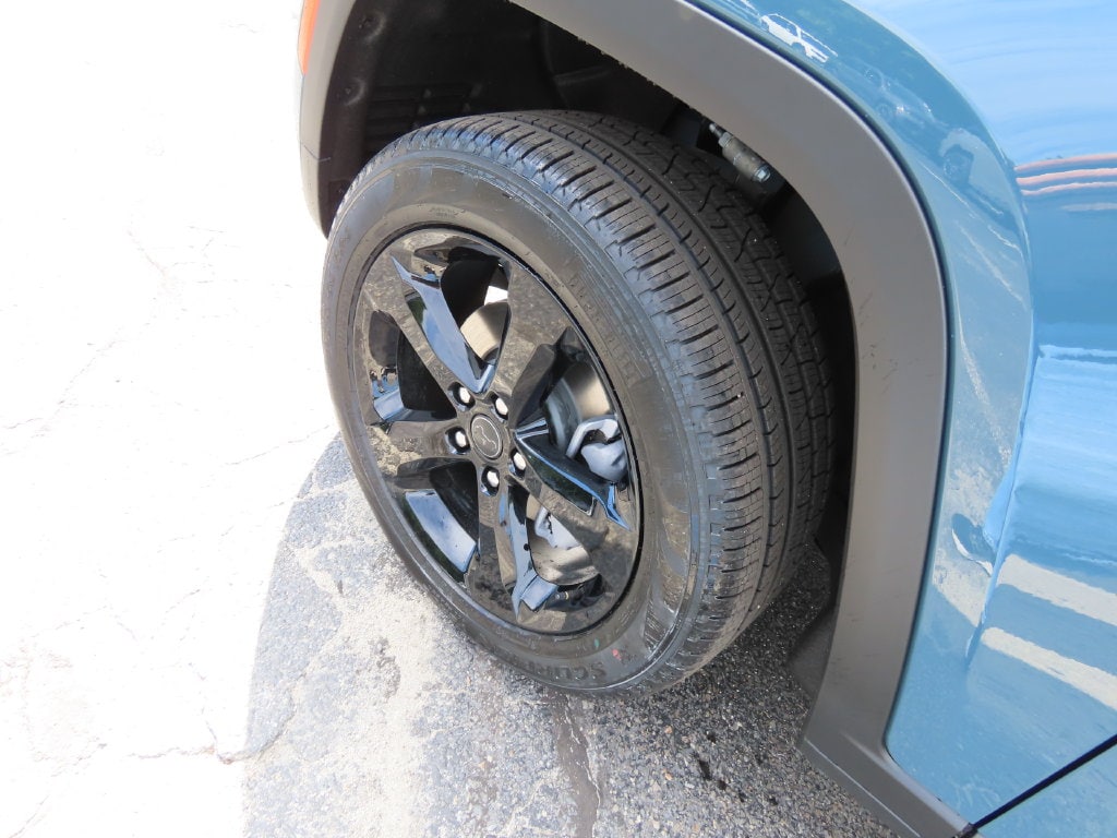 New 2027 Jeep Grand Cherokee Limited 4X4 Sport Utility