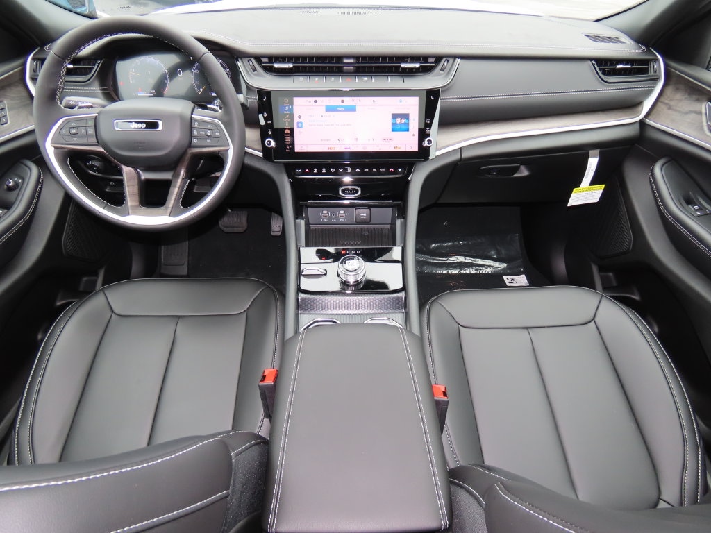 New 2027 Jeep Grand Cherokee Limited 4X4 Sport Utility