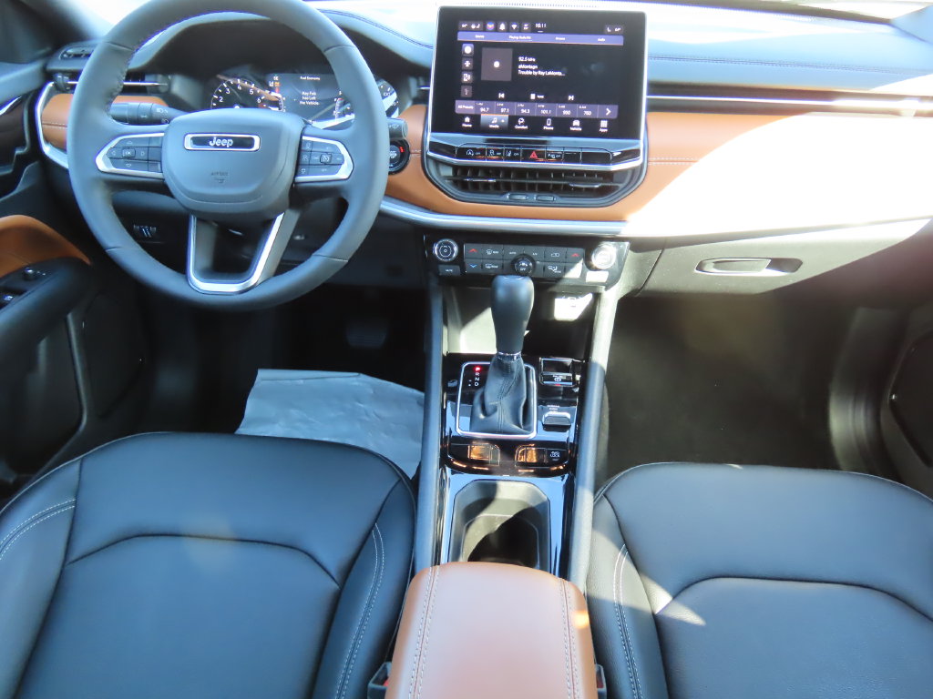 Used 2025 Jeep Compass Limited SUV