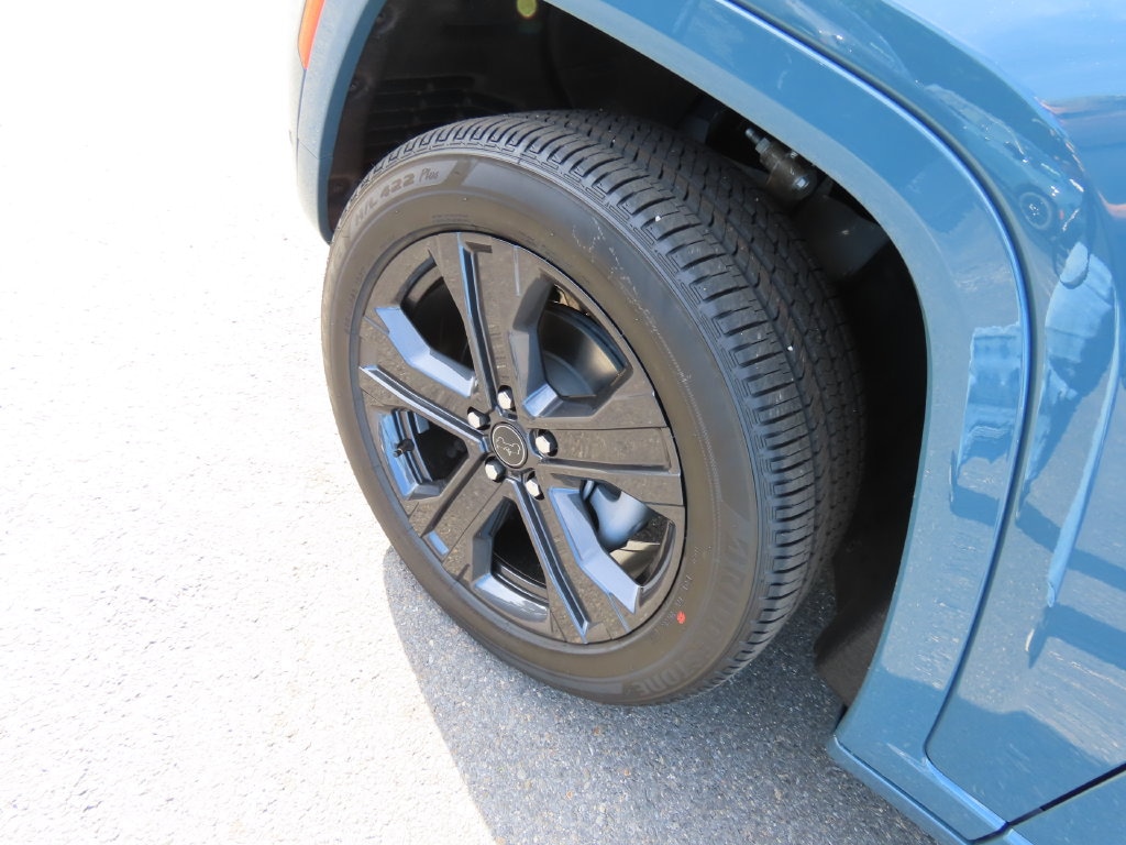 New 2027 Jeep Grand Cherokee Limited Reserve 4x4 Sport Utility