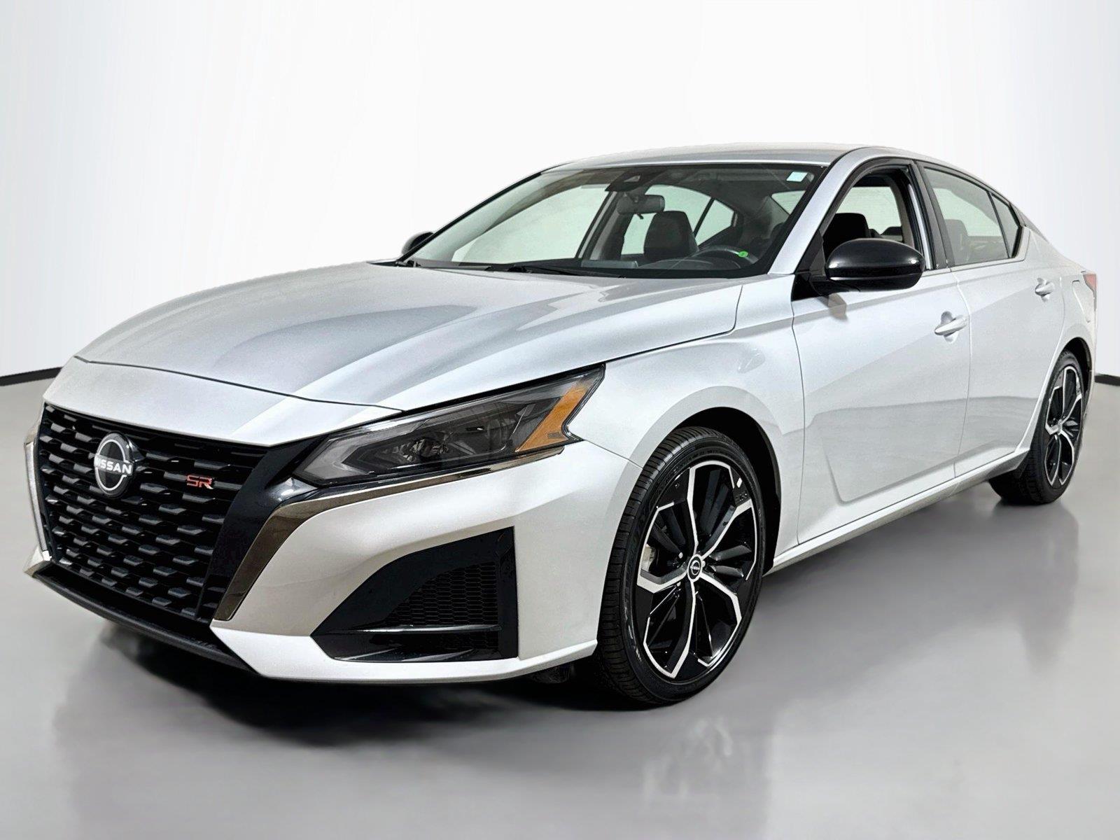 2024 Nissan Altima SR