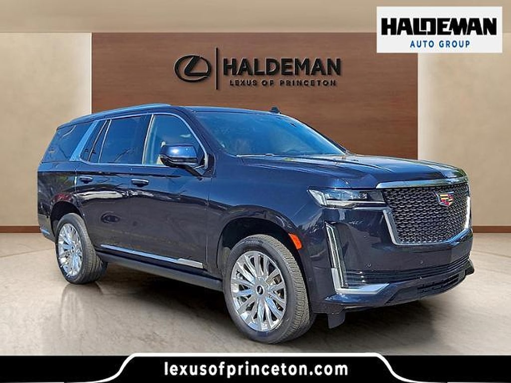 Used 2023 Cadillac Escalade 4WD Premium Luxury SUV