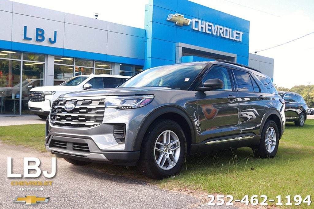 2025 Ford Explorer SUV 