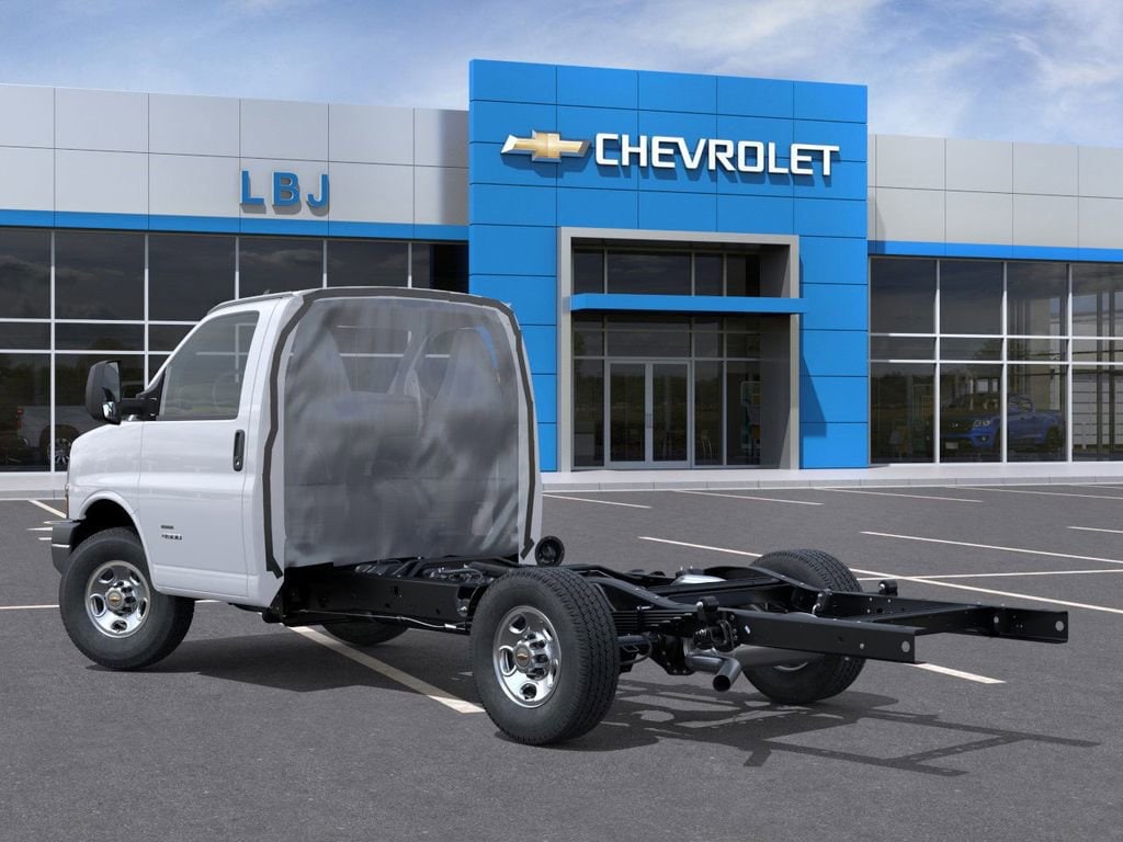 New 2025 Chevrolet Express Cutaway 3500 1WT Cutaway Van