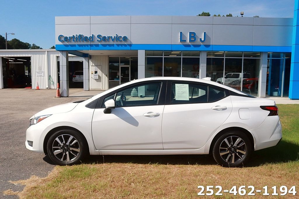 Used 2024 Nissan Versa 1.6 SV Sedan