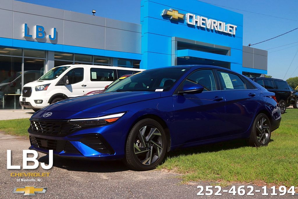 2025 Hyundai Elantra SEL