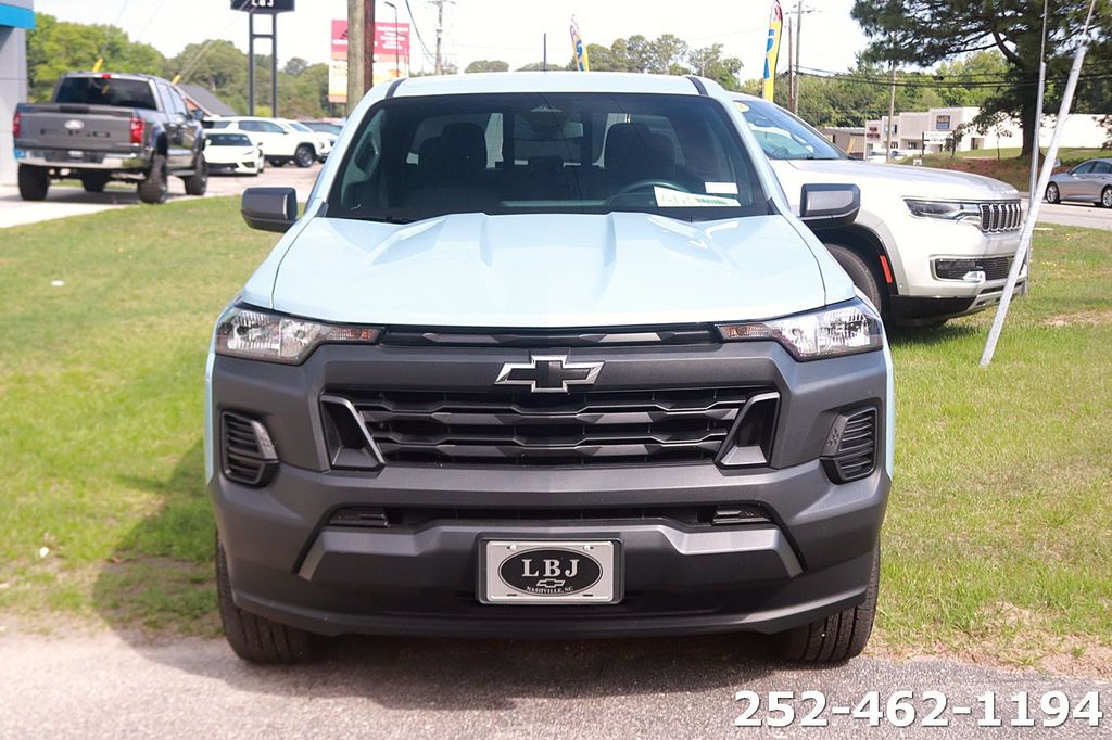 Used 2025 Chevrolet Colorado Work Truck Truck Crew Cab