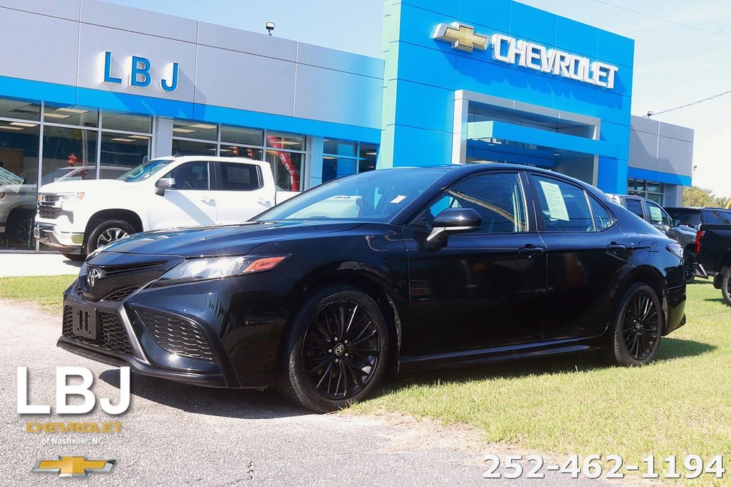 2021 Toyota Camry SE Nightshade