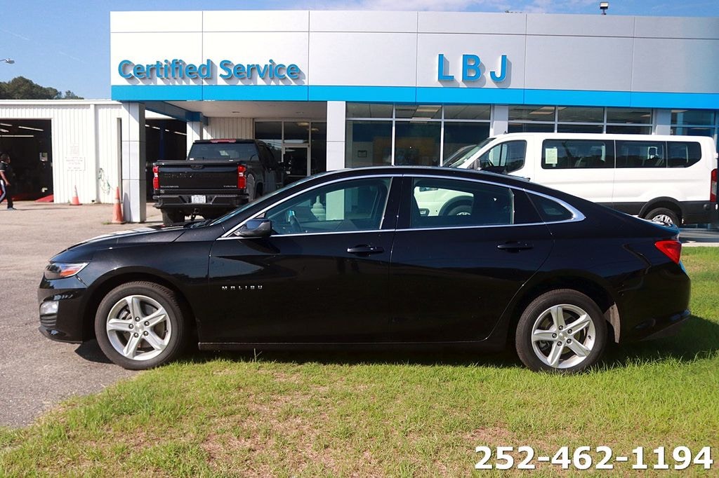 Used 2024 Chevrolet Malibu LT Sedan