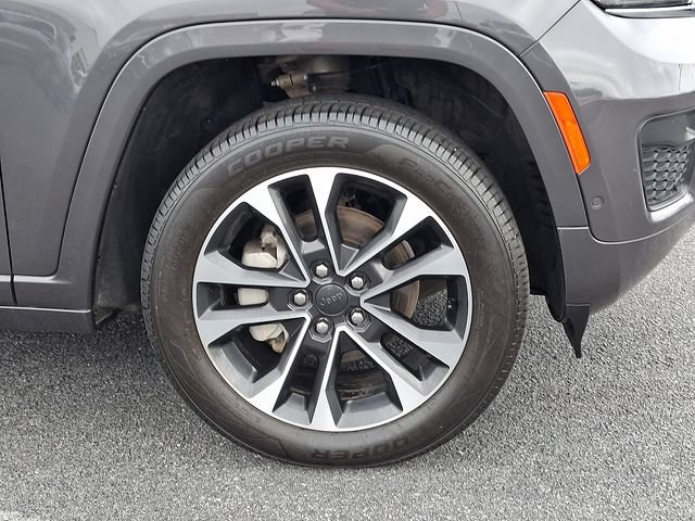 2022 Jeep Grand Cherokee Overland - Photo 8