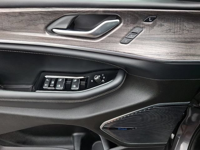 2022 Jeep Grand Cherokee Overland - Photo 14