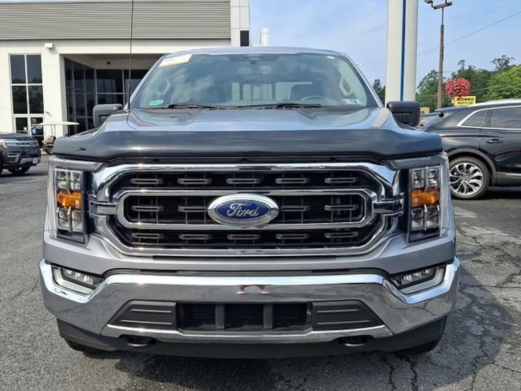 Certified 2022 Ford F-150 XLT CREW CAB TRUCK
