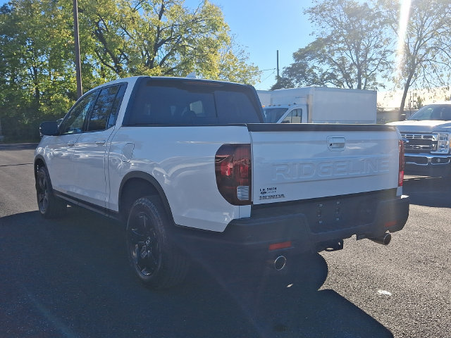 Used 2025 Honda Ridgeline Black Edition Crew Cab Short Bed Truck