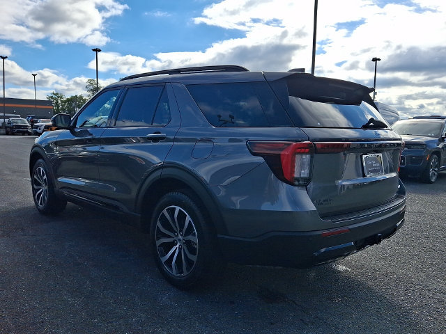 Certified 2025 Ford Explorer ST-Line SUV