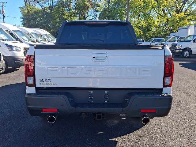 Used 2025 Honda Ridgeline Black Edition Crew Cab Short Bed Truck