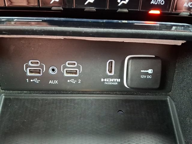 2022 Jeep Grand Cherokee Overland - Photo 30