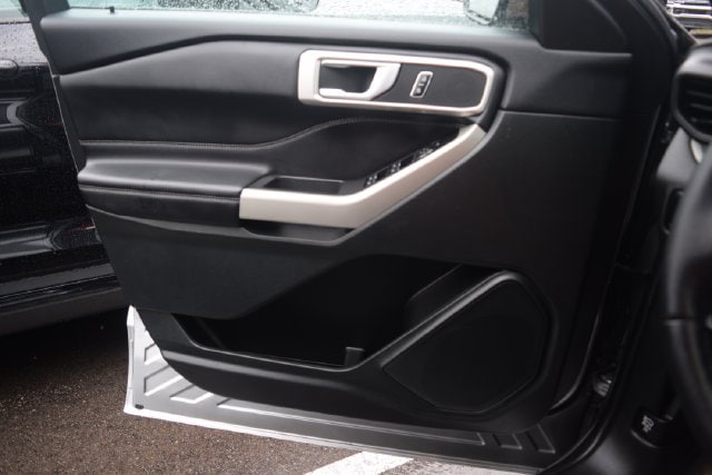 2023 Ford Explorer XLT - Photo 19