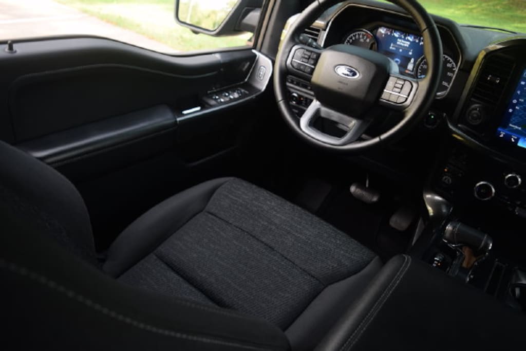 Used 2023 Ford F-150 XLT Truck SuperCrew Cab
