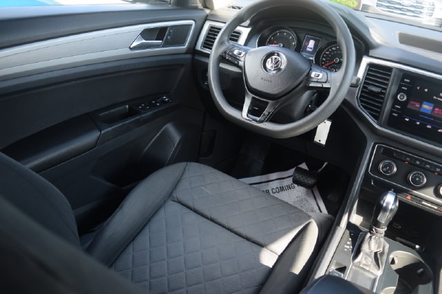Used 2018 Volkswagen Atlas Launch Edition with VIN 1V2BR2CA1JC514694 for sale in Lebanon, OH