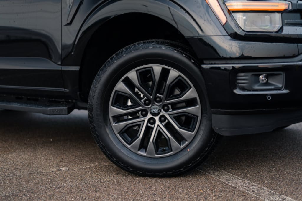 New 2026 Ford F-150 XLT Truck SuperCrew Cab