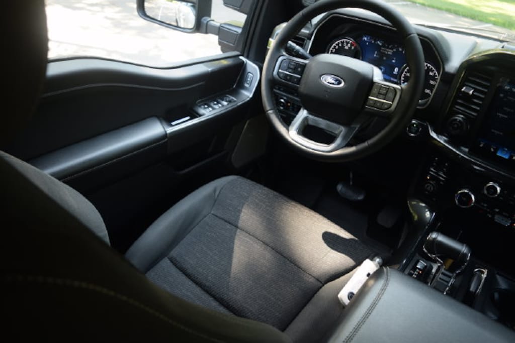 Used 2023 Ford F-150 XLT Truck SuperCrew Cab