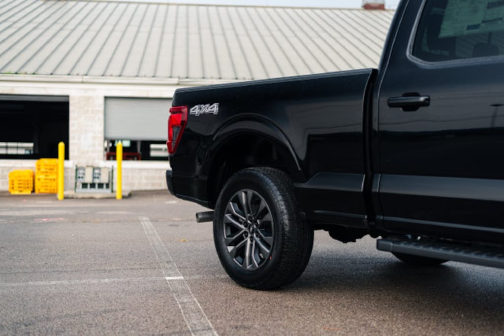 New 2026 Ford F-150 XLT Truck SuperCrew Cab