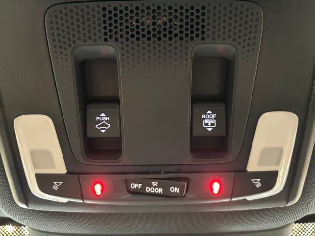 2025 Honda Pilot Black Edition - Photo 23
