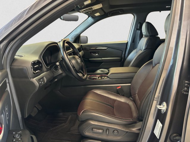 2025 Honda Pilot Black Edition - Photo 10