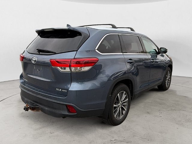 Used 2019 Toyota Highlander XLE SUV