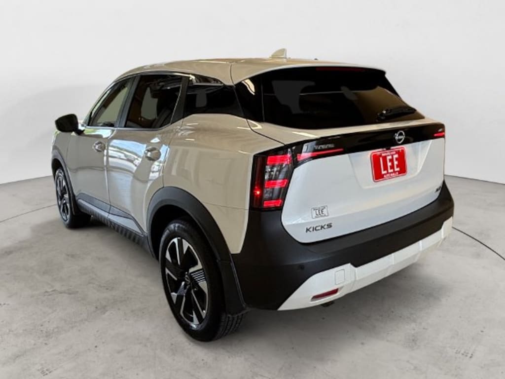 Used 2025 Nissan Kicks SV SUV