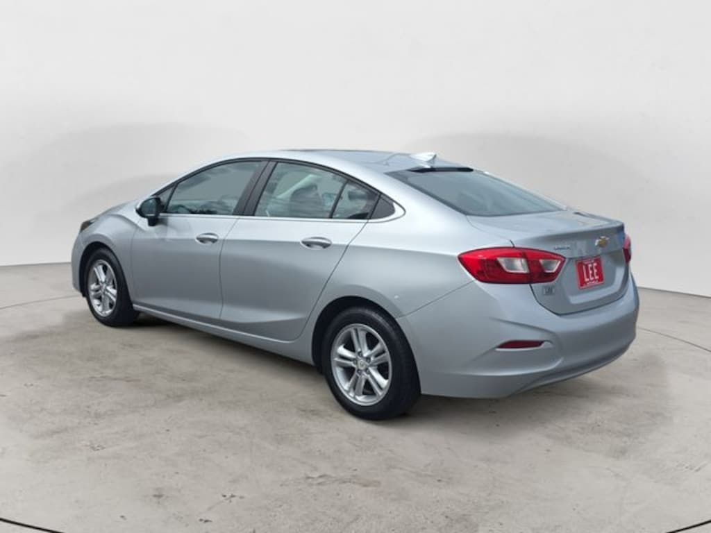 Used 2017 Chevrolet Cruze LT Sedan