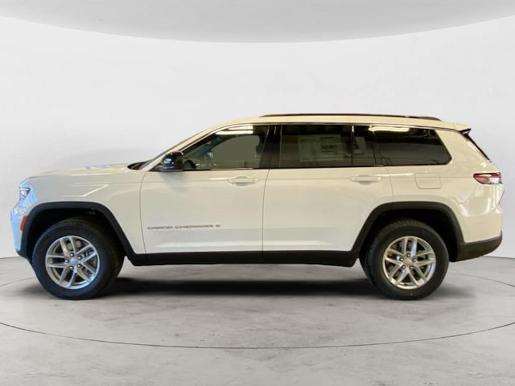 New 2026 Jeep Grand Cherokee L LAREDO X 4X4 Sport Utility