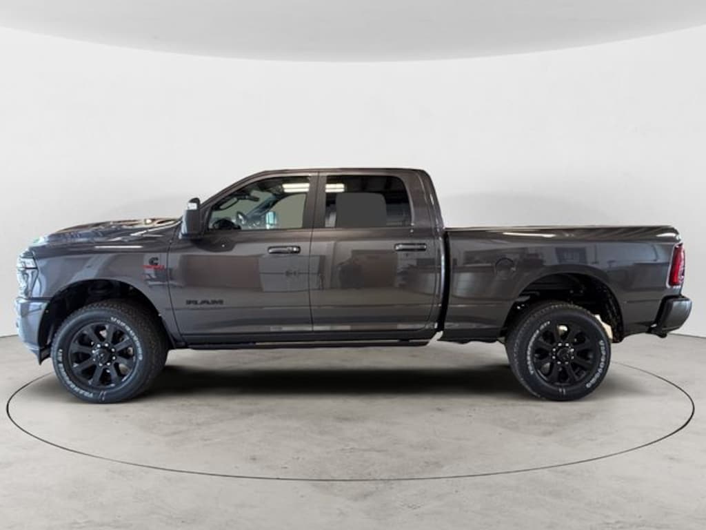 New 2027 Ram 2500 LARAMIE CREW CAB 4X4 6'4 BOX Pickup