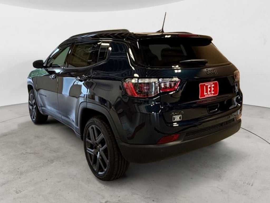 New 2026 Jeep Compass LIMITED ALTITUDE 4X4 Sport Utility