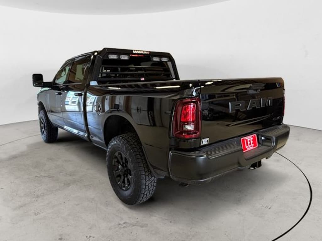 New 2026 Ram 2500 TRADESMAN CREW CAB 4X4 6'4 BOX Pickup