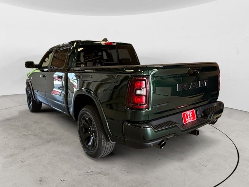 New 2026 Ram 1500 BIG HORN CREW CAB 4X4 5'7 BOX Pickup